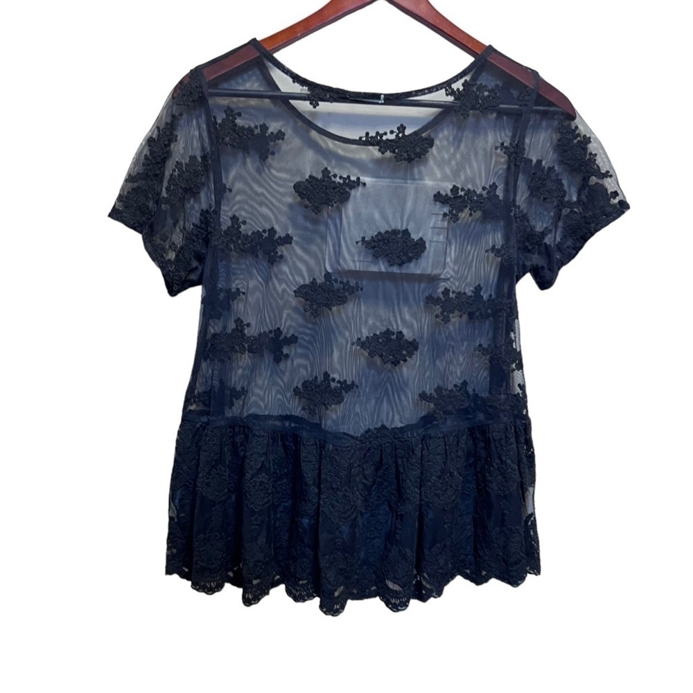 Kimchi Blu Black Lace Sheer Peplum Top Size Medium